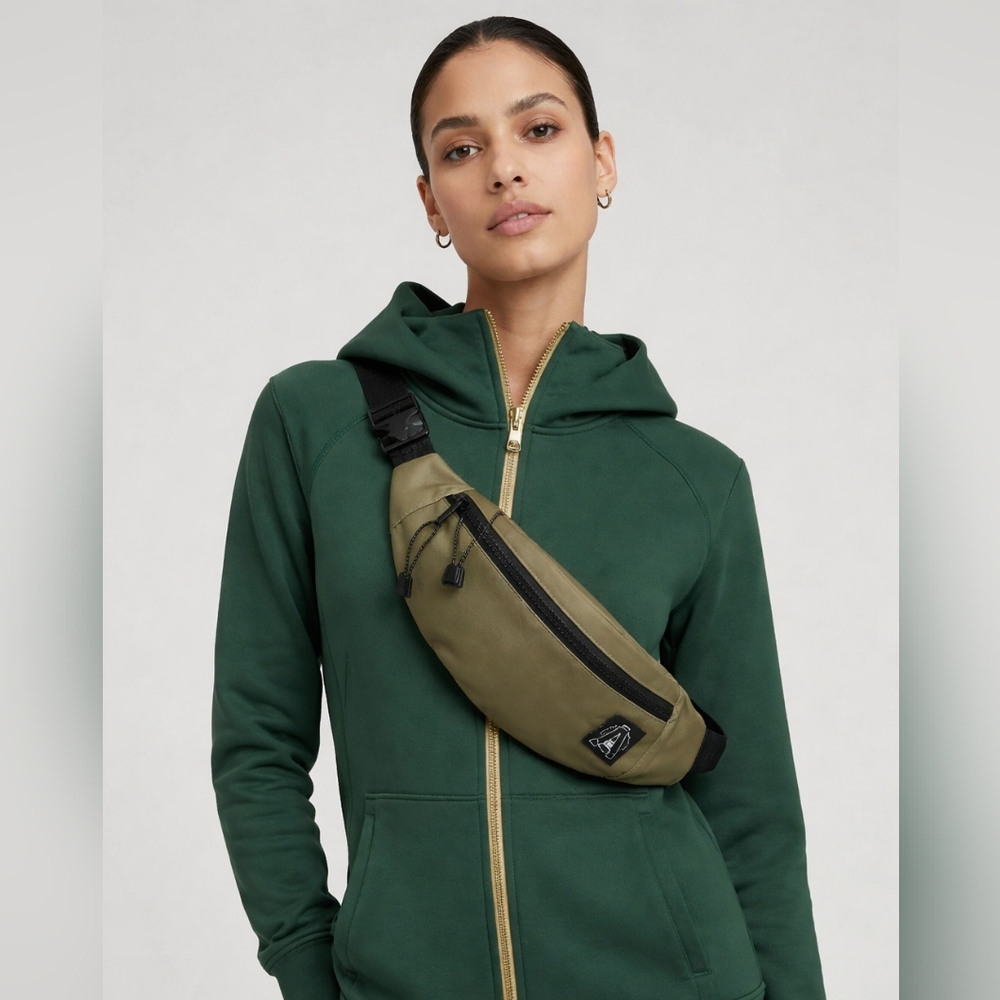 AMERICAN EAGLE Fanny Pack Green